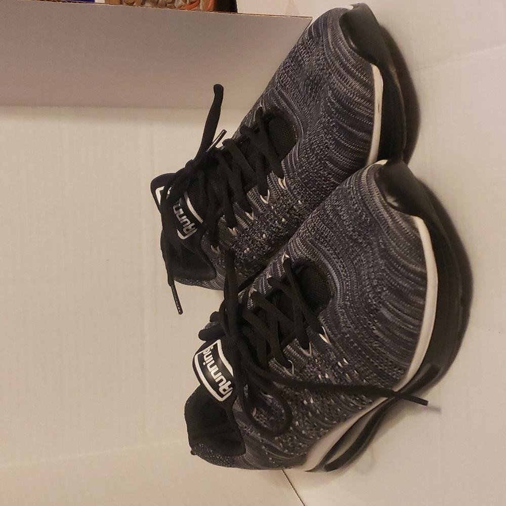 womens running shoes size 10/42